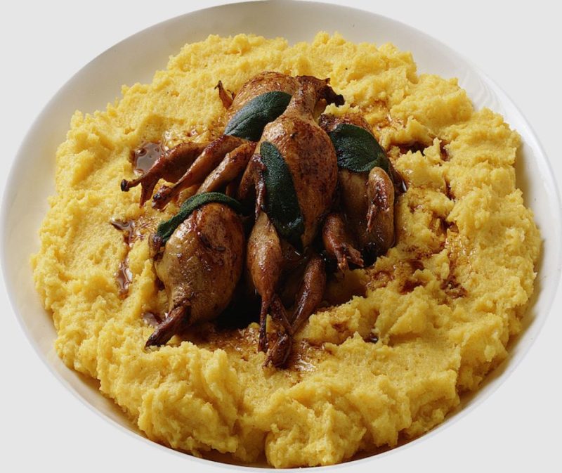 Polenta e osei alla bergamasca