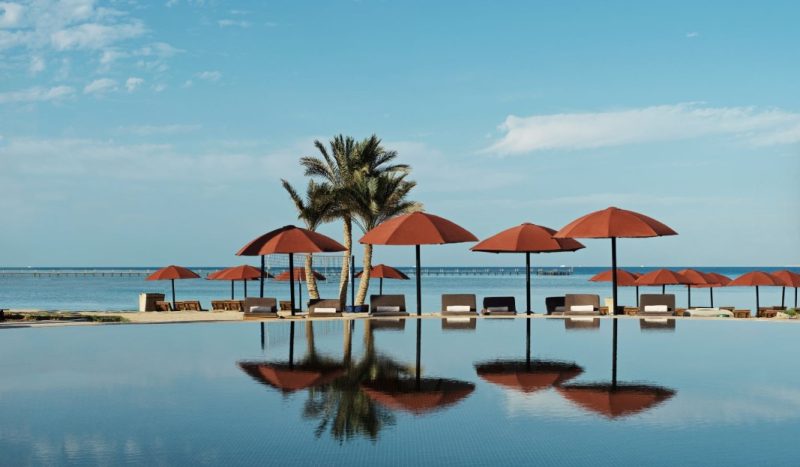 La piscina del Chedi El Gouna resort in Mar Rosso