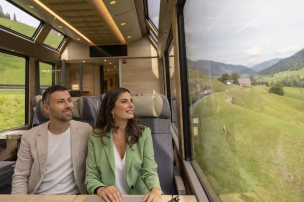 carrozza-di-prima-classe-del-GoldenPass-Express-svizzero