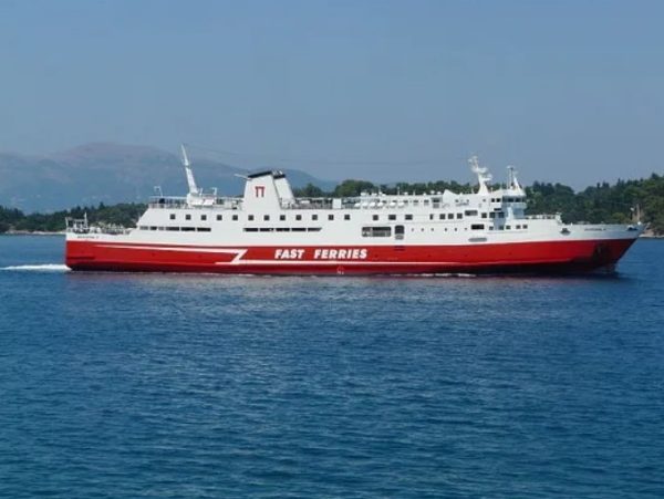 traghetto Corfù-Saranda vacanza
