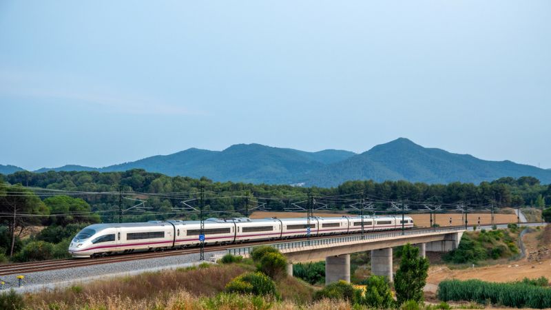 Scopri la Spagna Verde con il treno El Transcantábrico