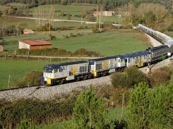 esplorare diverse aree a bordo