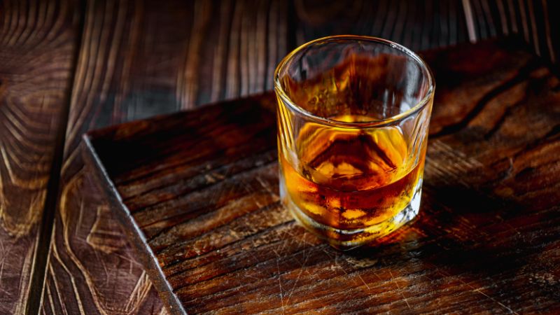Whisky scozzese: un’esperienza sensoriale tra aromi e panorami.