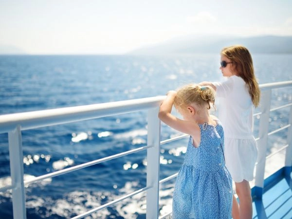 verificare se c'è un club per bambini a bordo