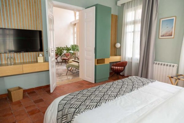 Breathe Batroun Hotel suite