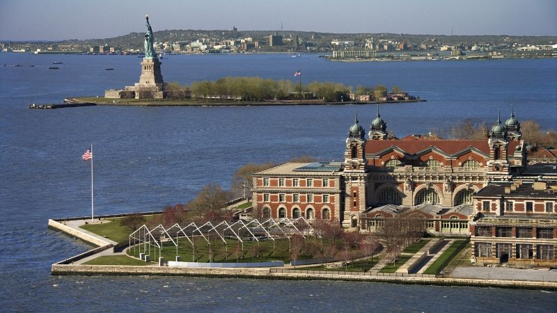 Ellis Island approdo immigrati a New York