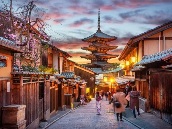Kyoto incanta i visitatori con la sua eleganza intramontabile