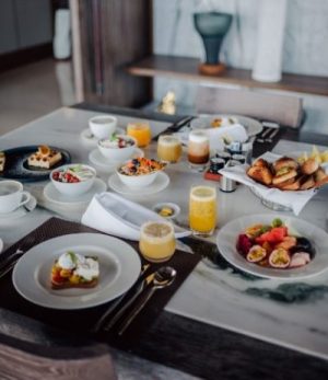 La ricca colazione del Hadahaa