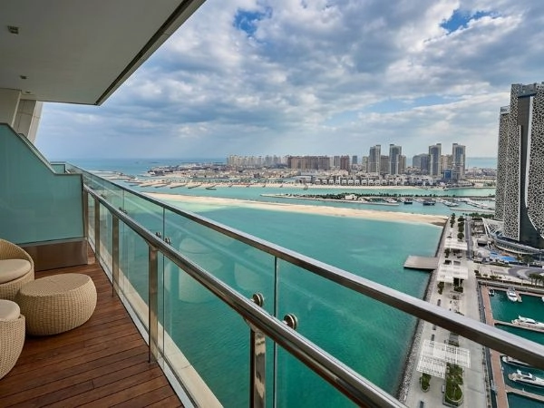 Soggiornare al Fairmont Doha tra design iconico e lusso contemporaneo