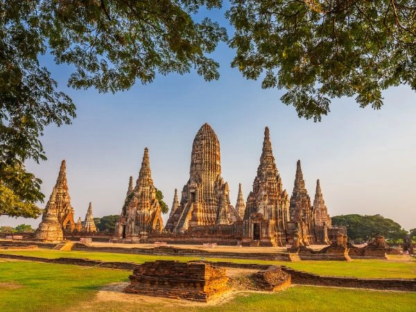 esplorare il Parco Storico di Ayutthaya tra templi e rovine antiche