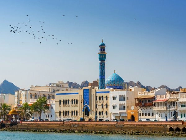 Visitare la moschea Masjid Al Rasool Al A'dham e la sua architettura islamica