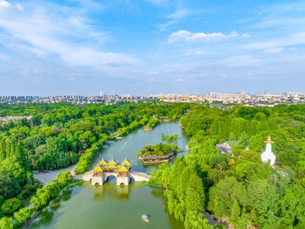 cina-immagine-citta-nella-natura