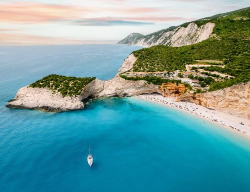 Crociera in Caicco tra le Isole Greche con Yoga all’Alba: Benessere e Bellezza tra Mare, Vento e Silenzio