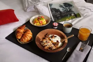 colazione-a-letto-hotel-parigi
