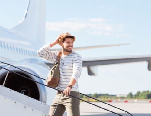 Le 9 cose da non fare mai in aereo secondo chi vola spesso …e qualche trucco che può davvero salvarti il viaggio