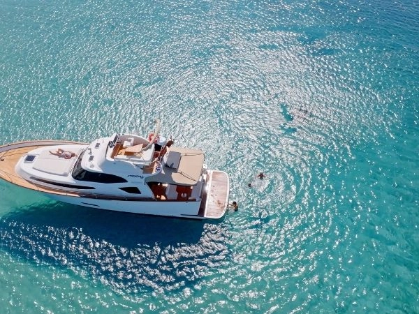 yacht