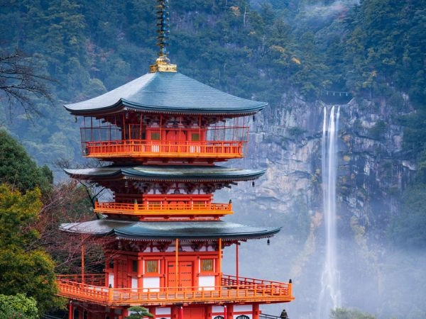 Perché molti viaggiatori preferiscono un spazio di meditazione silenziosa