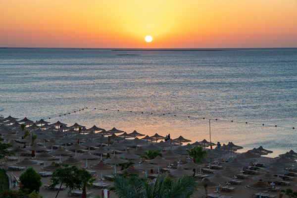 La-spiaggia-di-Soma-Bay-al-tramonto