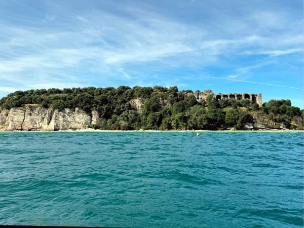 Chi cerca crociere da Brescia spesso ha già un'idea in testa: mare, relax, qualche porto interessante.