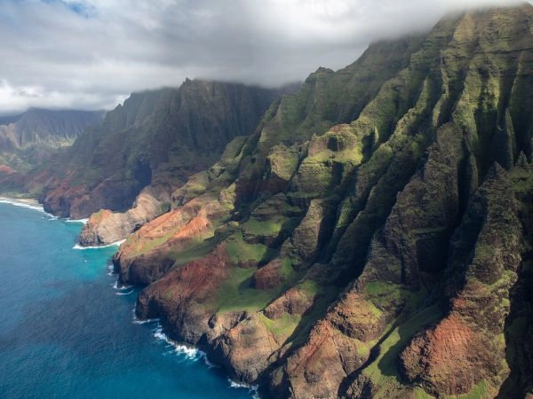 Big Island offre alcuni dei paesaggi costieri più originali delle Hawaii grazie alla sua intensa attività vulcanica.