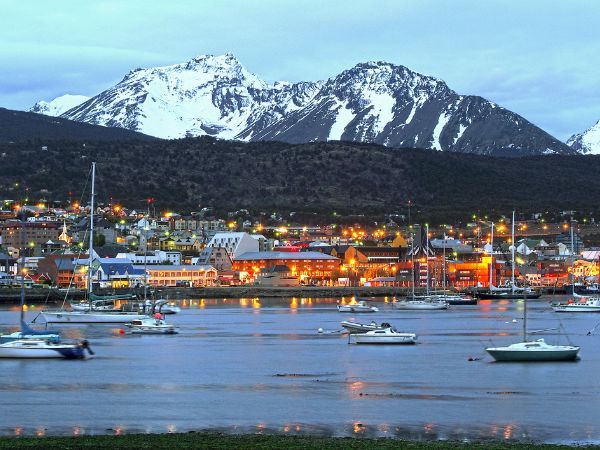 Porto di Ushuaia, la città più meridionale del mondo, base delle spedizioni antartiche